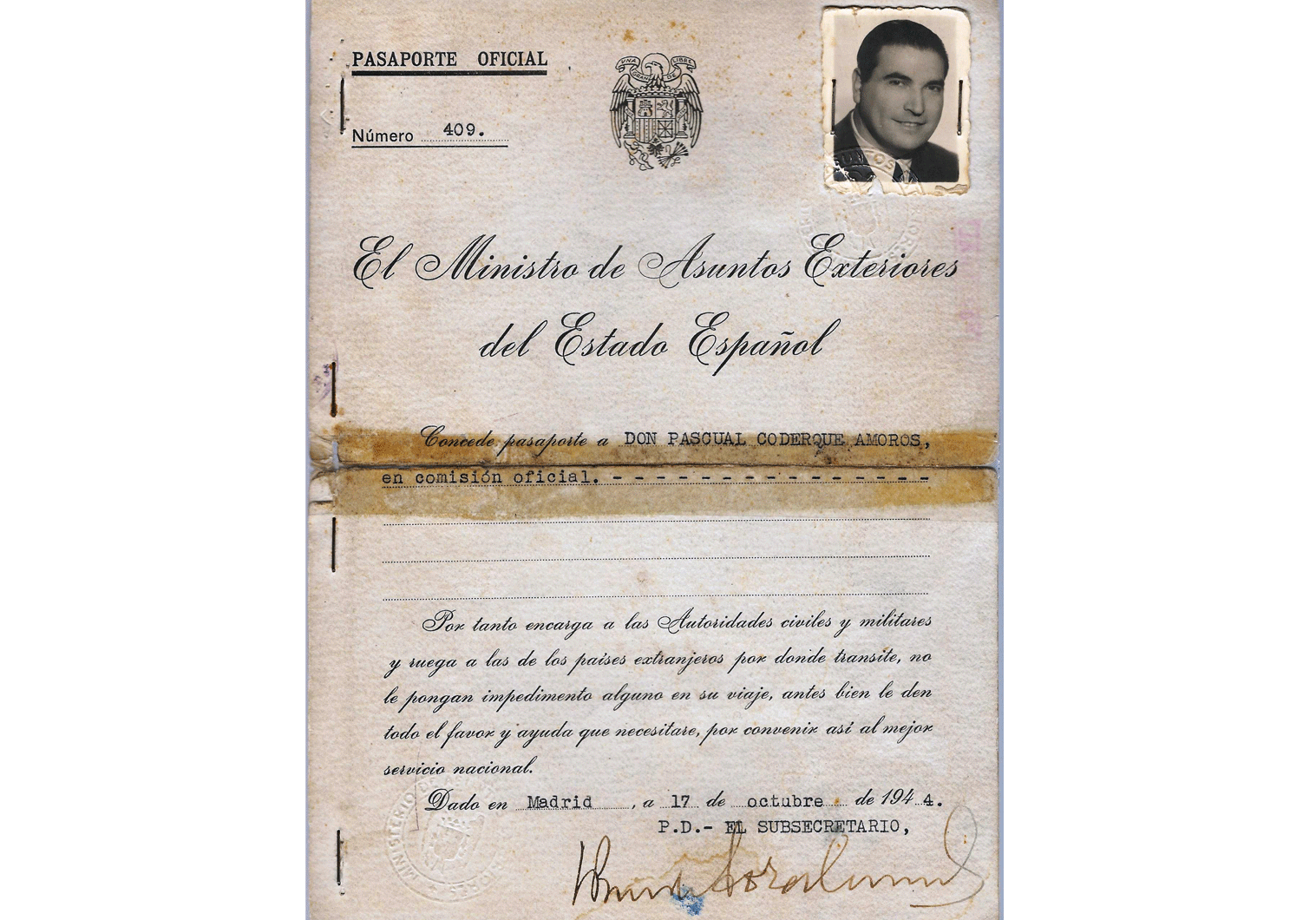 WW2 Spanish official passport